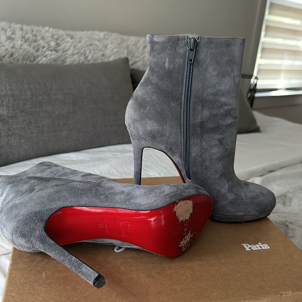 Bootylili Velours Christian Louboutin booties - Picture 11 of 16